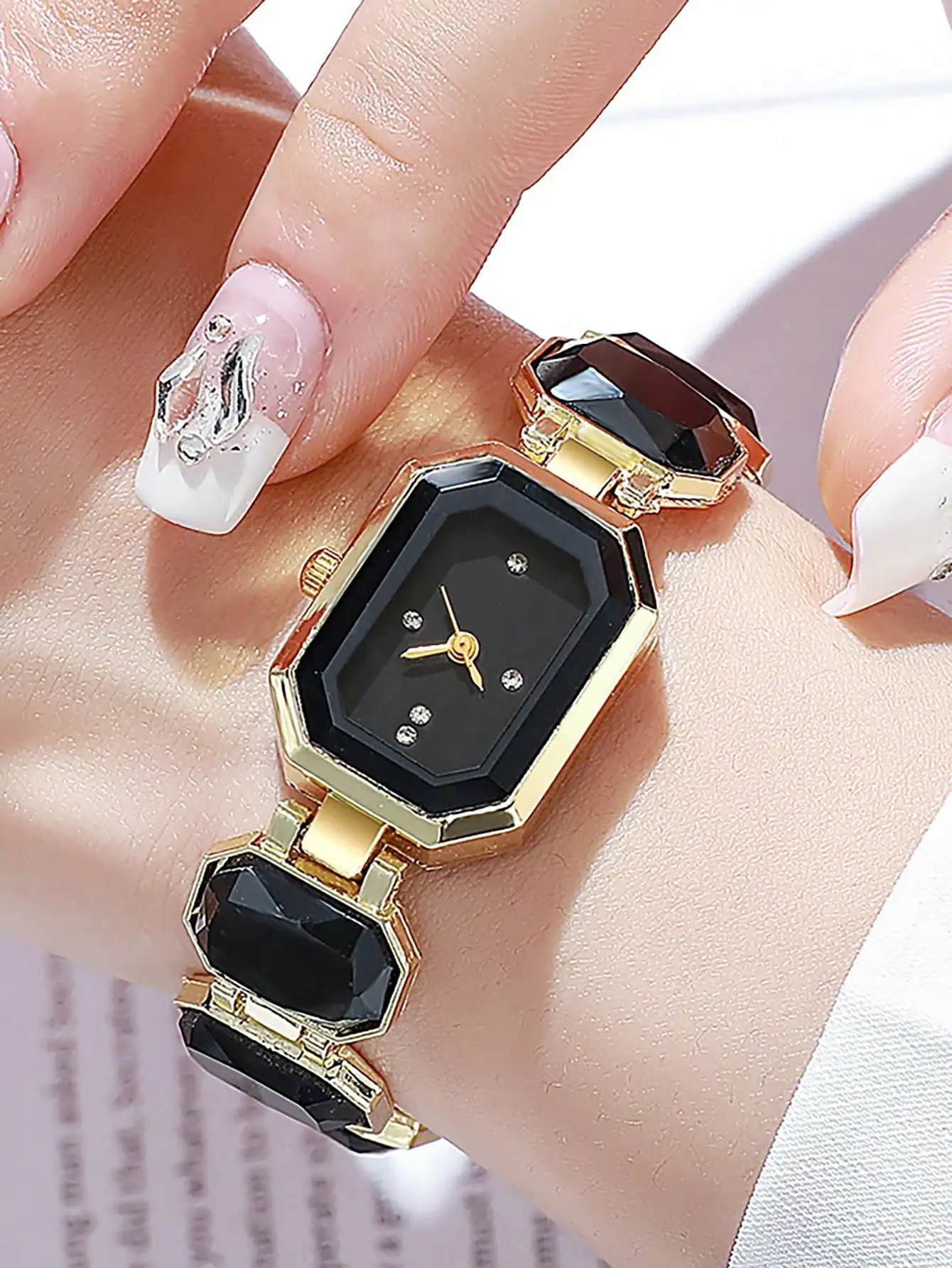 Relógio quadrado feminino de l - Luxury Watch Diamond avaliação e preço